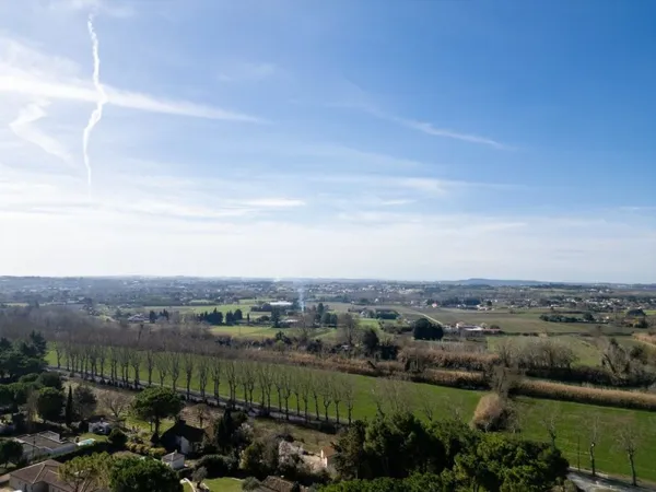 Maison de caractère avec vue panoramique et parc arboré