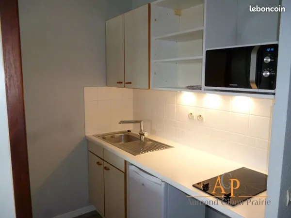 Studio 1 pièce 26 m²