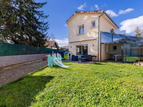 Vente d'une maison T4 à MEYZIEU