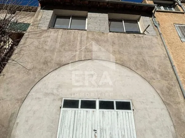 Espace de stockage 50m² - CHATEAU ARNOUX