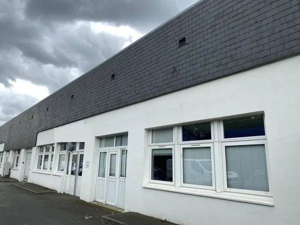 Bureaux 605 m²