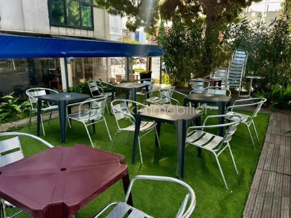 Fonds de commerce 120 m²