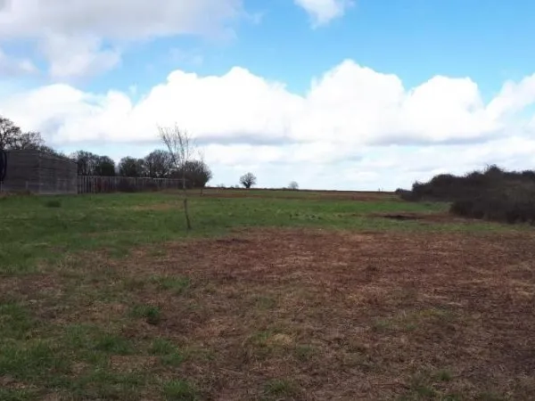 Terrain 1585 m²