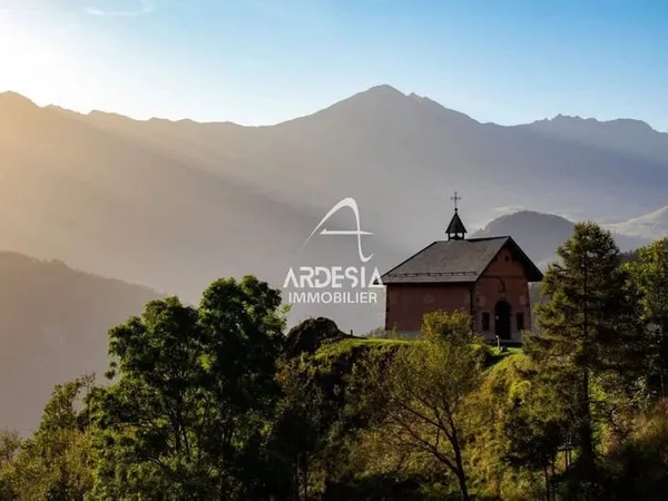 Jarrier. L'authenticité d'un village de Montagne. Lotissemen