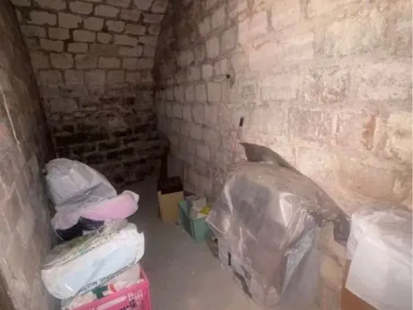 CAVE -14m3/6m2- Saine et sécurisée - Rue Léon Paris 18