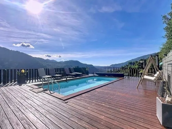Maison 5 pièces 183 m²