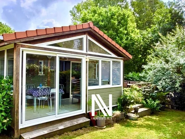 MAISON EN BOIS PARFAIT ETAT