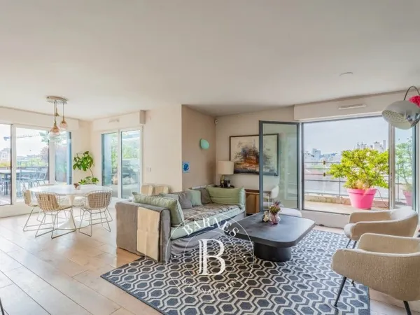 BOULOGNE NORD - RARE APPARTEMENT DE 165 M2 TERRASSES PAYSAGEES DE 110 M2 DE PLAIN-PIED - PARKINGS