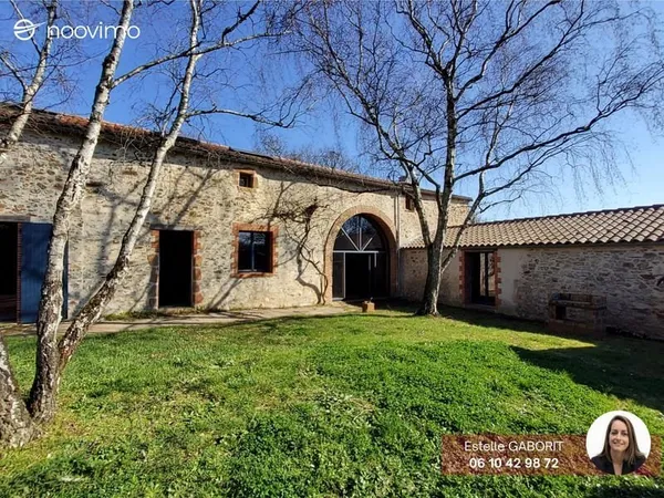 Maison Vente Chemillé-en-Anjou 8p 260m² 373680€