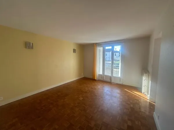 Appartement rdc 1 chambres grand balcon