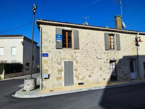 Maison en pierre de 3 pièces principales