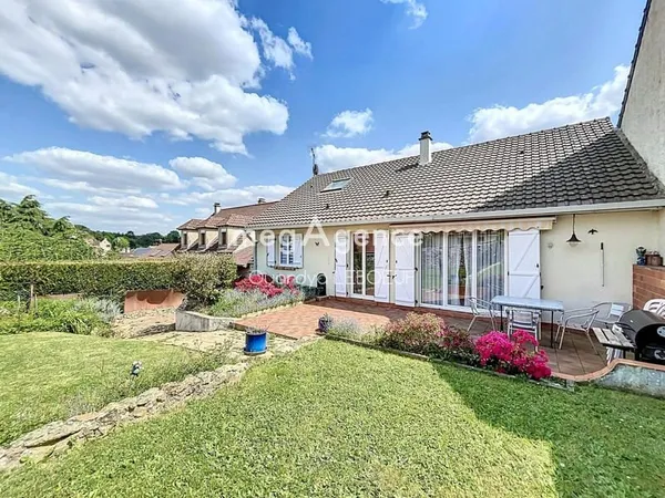Maison T5 avec fort potentiel et combles aménageables