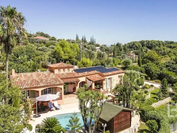 Agréable villa au calme à Opio