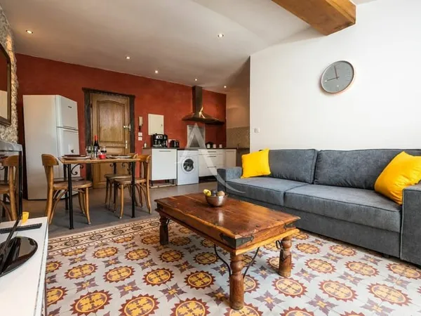 Immeubles de rapport avec extérieur