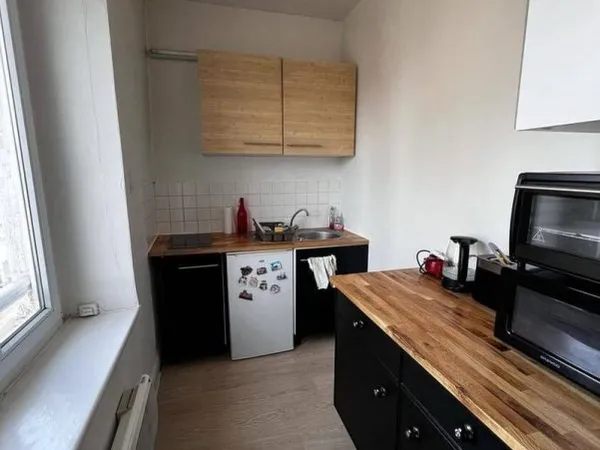 Studio 1 pièce 28 m²