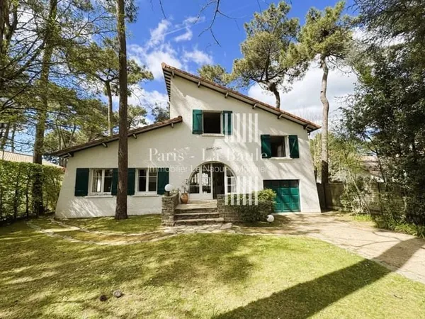Villa basque de 157 m2 en plein coeur de La Baule