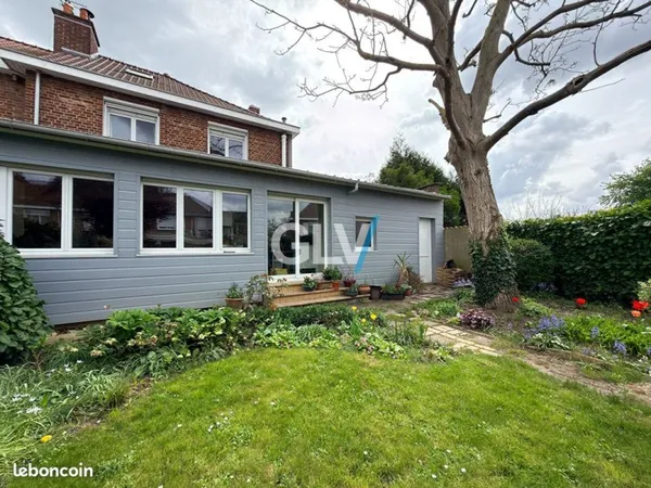 Maison 7 pièces 100 m²