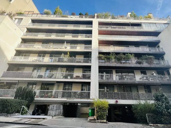 Parking 13 m²