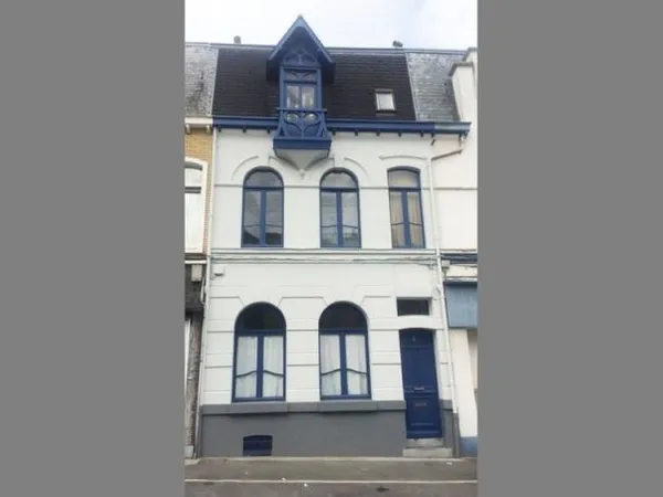 Maison semi-bourgeoise de 6 pièces en bord de Deûle, proche Lille-Vauban