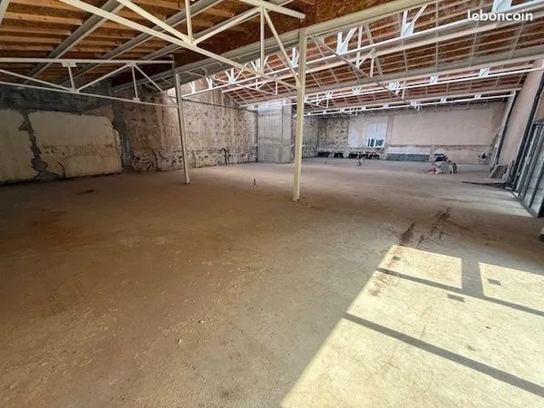 Local 350 m²