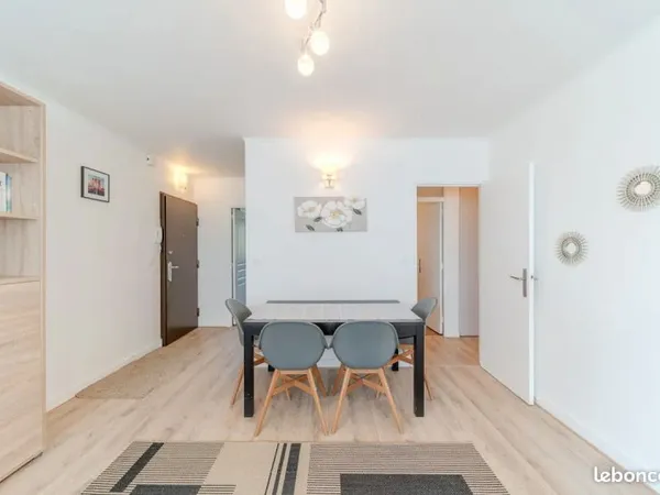 Appartement T5 meublé - Ecully centre - 500 CC