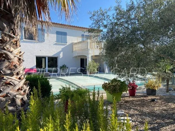 Maison 6 pièces 199 m²