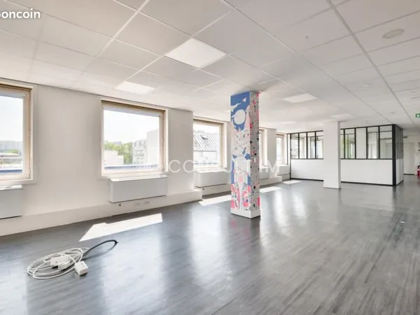 Bureau 1 799 m²