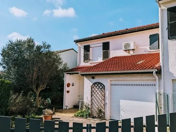 Maison T4 de 100 m² - Au sein du quartier recherché des Savines