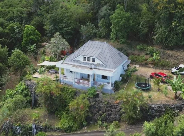Magnifique case créole avec vue mer - Terrain 2 400 m² - Piton Saint-Leu