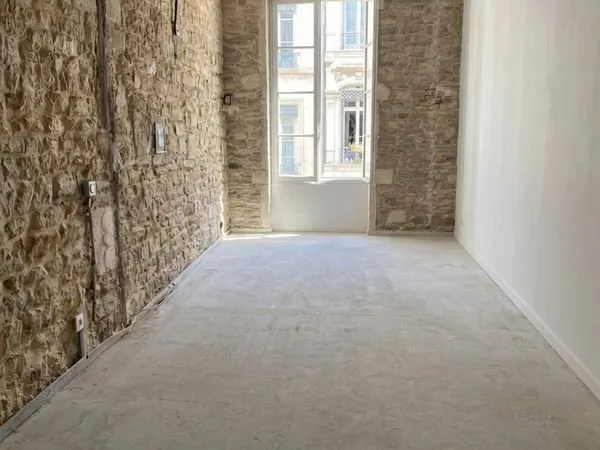 Lyon 6éme T1 en plateau de 33m²