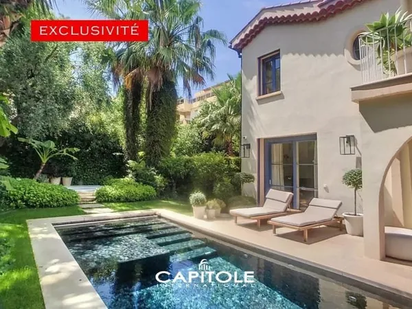 Antibes Ponteil - Villa de 180 m² entièrement rénovée aux prestations raffinées, avec piscine, magni