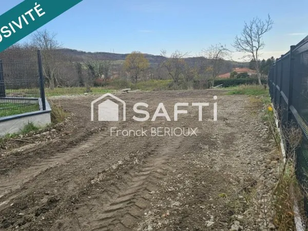 Terrain en individuel 604 m²