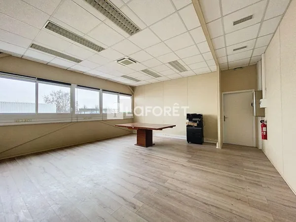 Bureaux 72 m²
