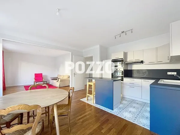 BEL APPARTEMENT MEUBLE - RUE BASSE CAEN CENTRE - CAVE