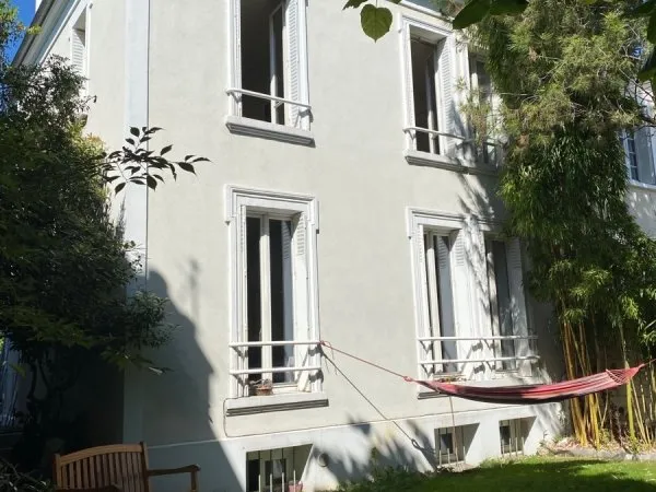 Loue chambre meublée