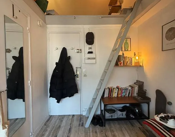 Studio 1 pièce 14 m²