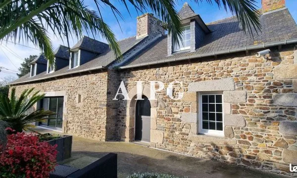 Longère 6 pièces 130 m²