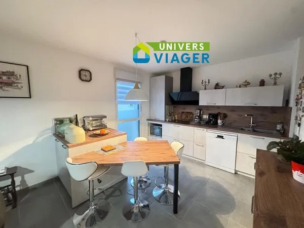 Vente appartement T3 en viager libre à Villeneuve-de-Berg