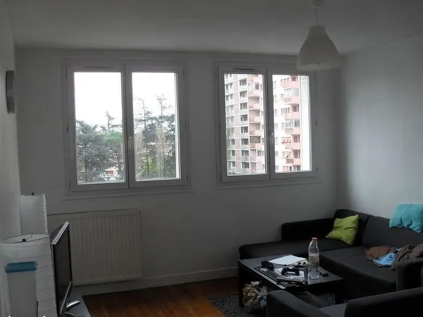 Beau T4 traversant 70m² Rangueil