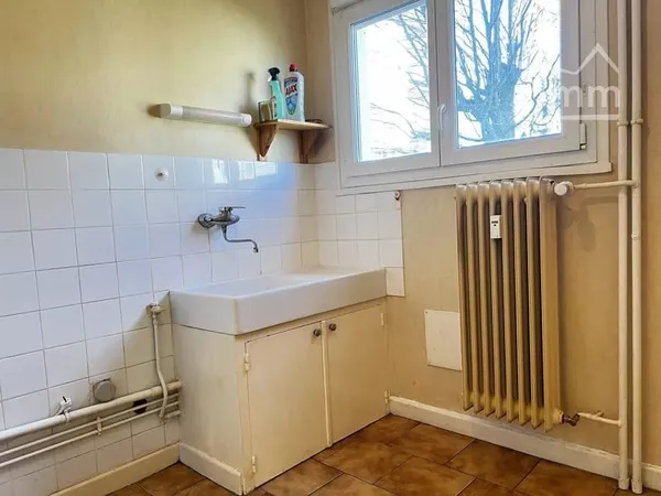 APPARTEMENT T3 57 m² HABITABLES
