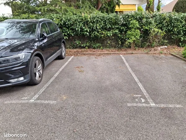 Parking avec télécommande d'accès