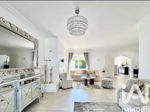 Maison 7 pièces 175 m²