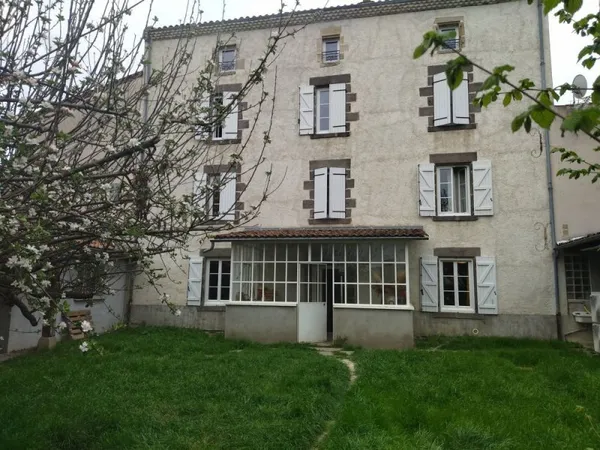 Jolie et Grande Maison proche de Clermont-Ferrand