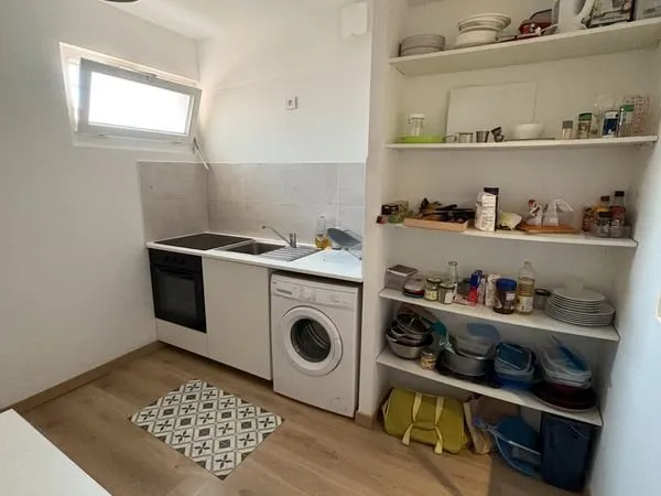 Chambre meublée en colocation