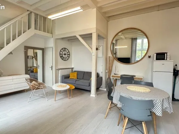 Magnifique duplex 40m2 avec parking et cave, Tours, pl. Francois Sicard, Cathedrale