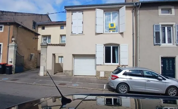 Maison 8 pièces 162 m²
