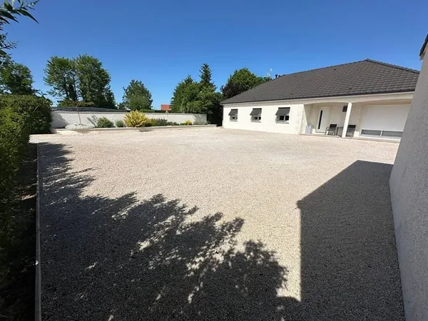 Maison de plain-pied 6 pièces 142 m²