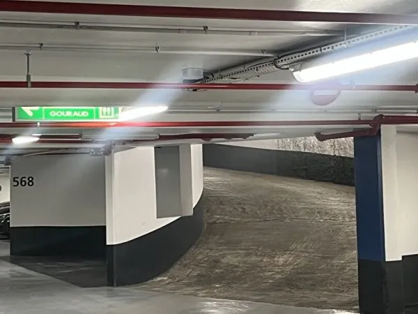 Parking 11 m²