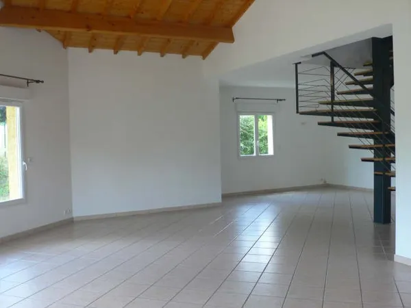 MAISON- CH BOIS ROUX VERNAY- CALUIRE ET CUIRE