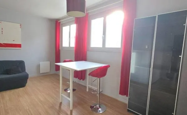 Appartement T1, meublé, d'une surface de 27.40 m², dans le centre ville de Périgueux